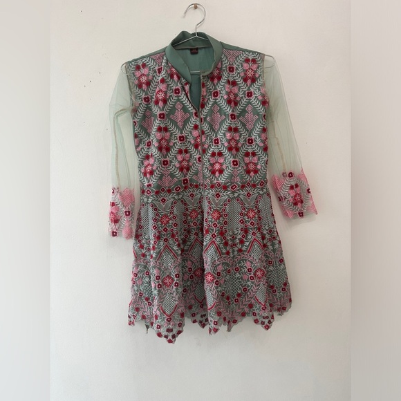 Embroidered Top - Long Sleeve Peplum Sheer - Size: Medium - Picture 8 of 8